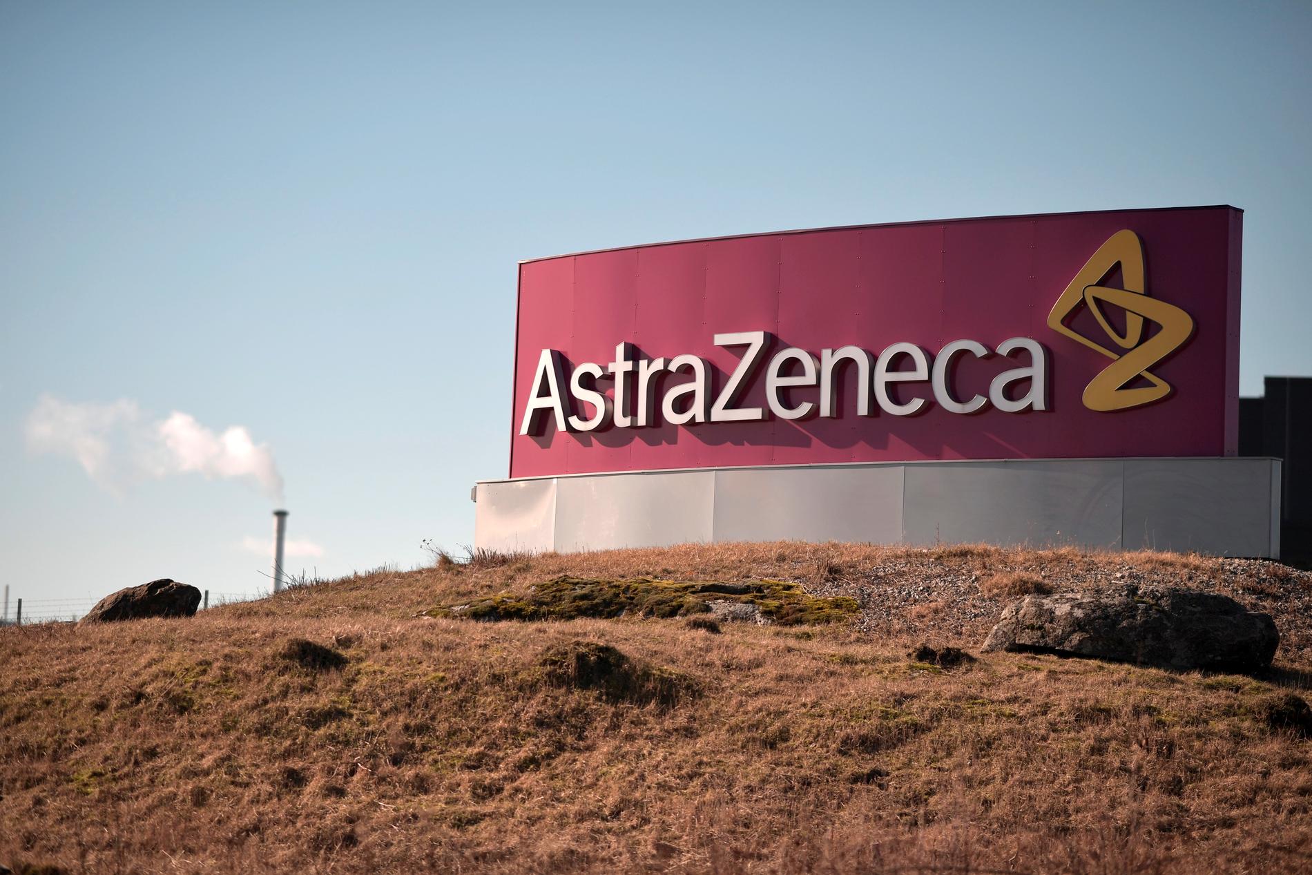 I Norge har fyra personer dött efter att ha fått Astra Zenecas vaccin.