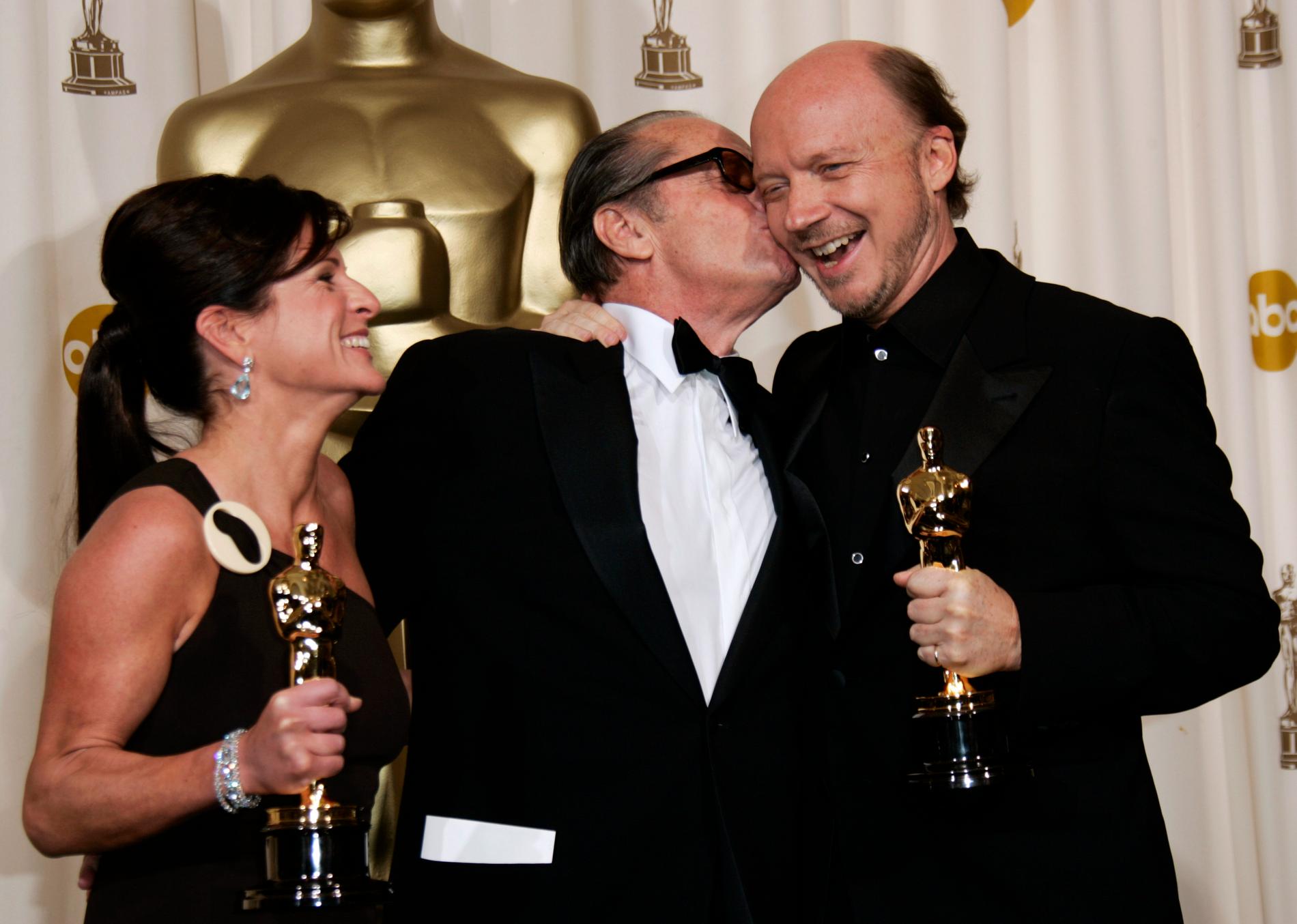 Cathy Schulman, Jack Nicholson och Paul Haggis på Oscarsgalan 2006.