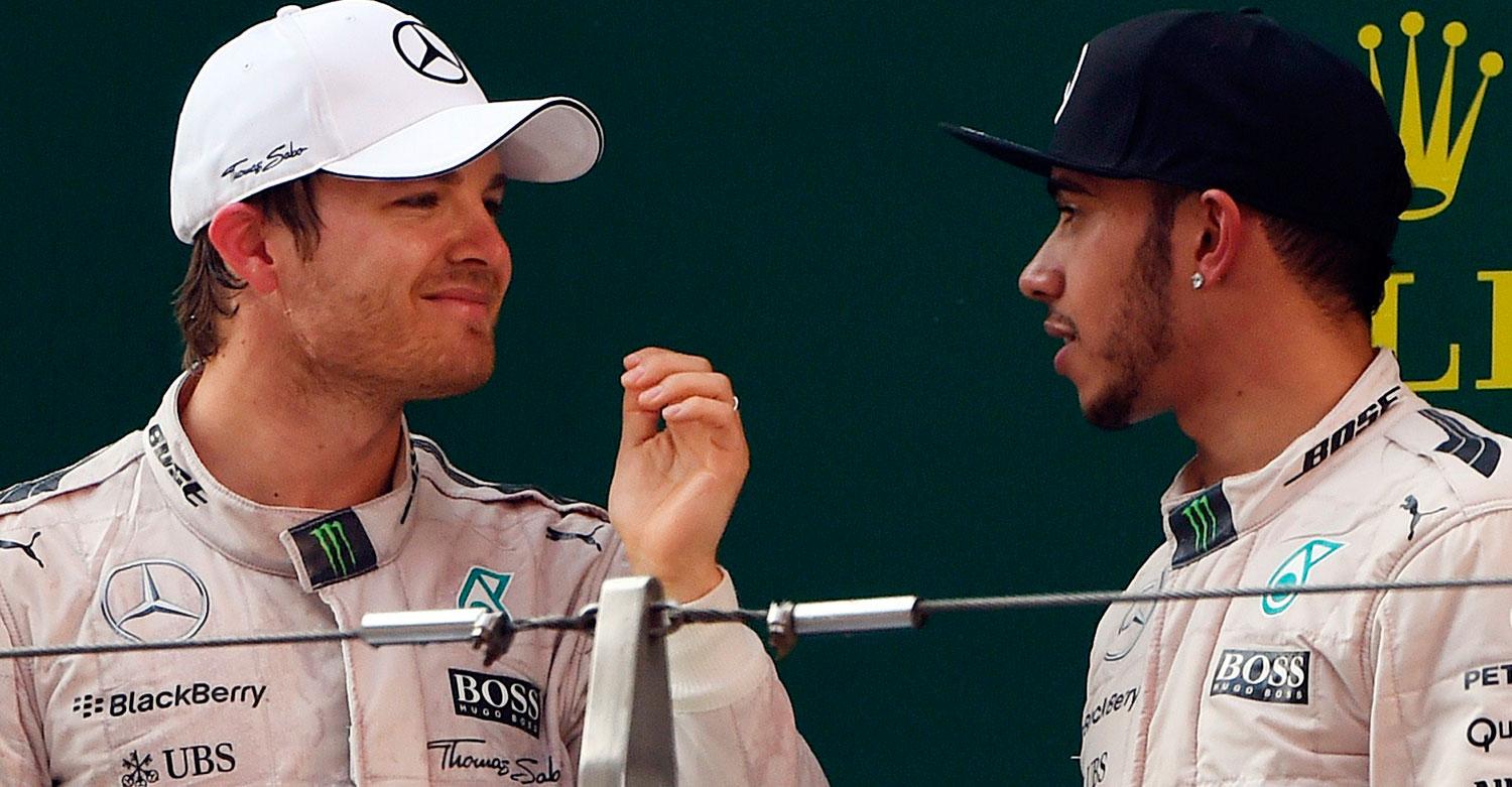 Det var frostig stämning mellan Mercedes-stjärnorna Nico Rosberg och Lewis Hamilton efter gårdagens F1-lopp i Kina. Hamilton vann före Rosberg.