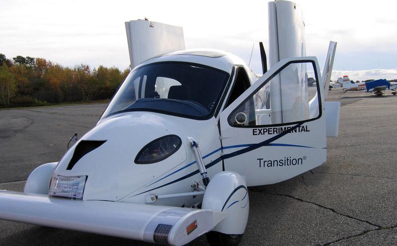 Den flygande bilen Transition beräknas finnas i utställningslokalerna om 18 månader.
