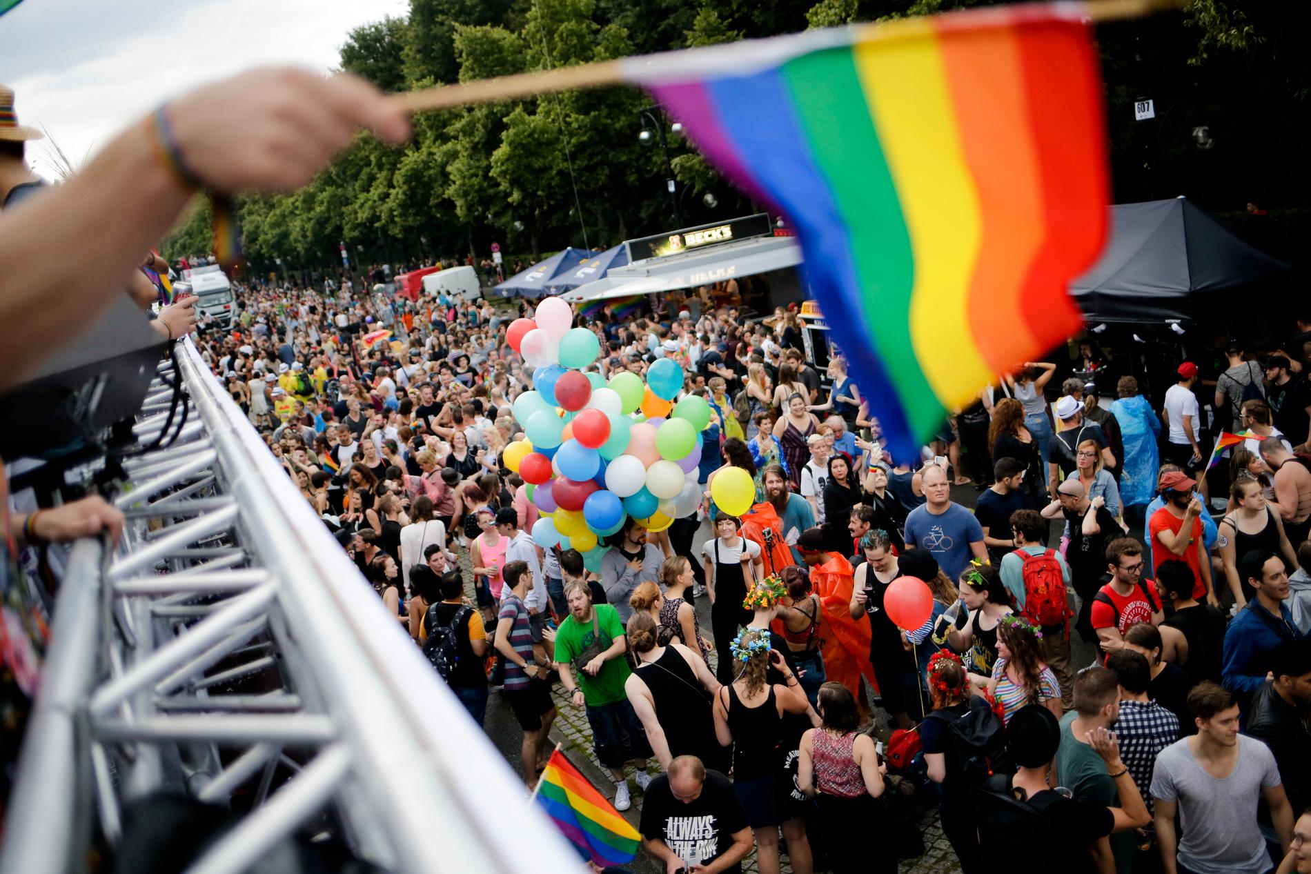 Bilden är från prideparaden i Berlin 2017.