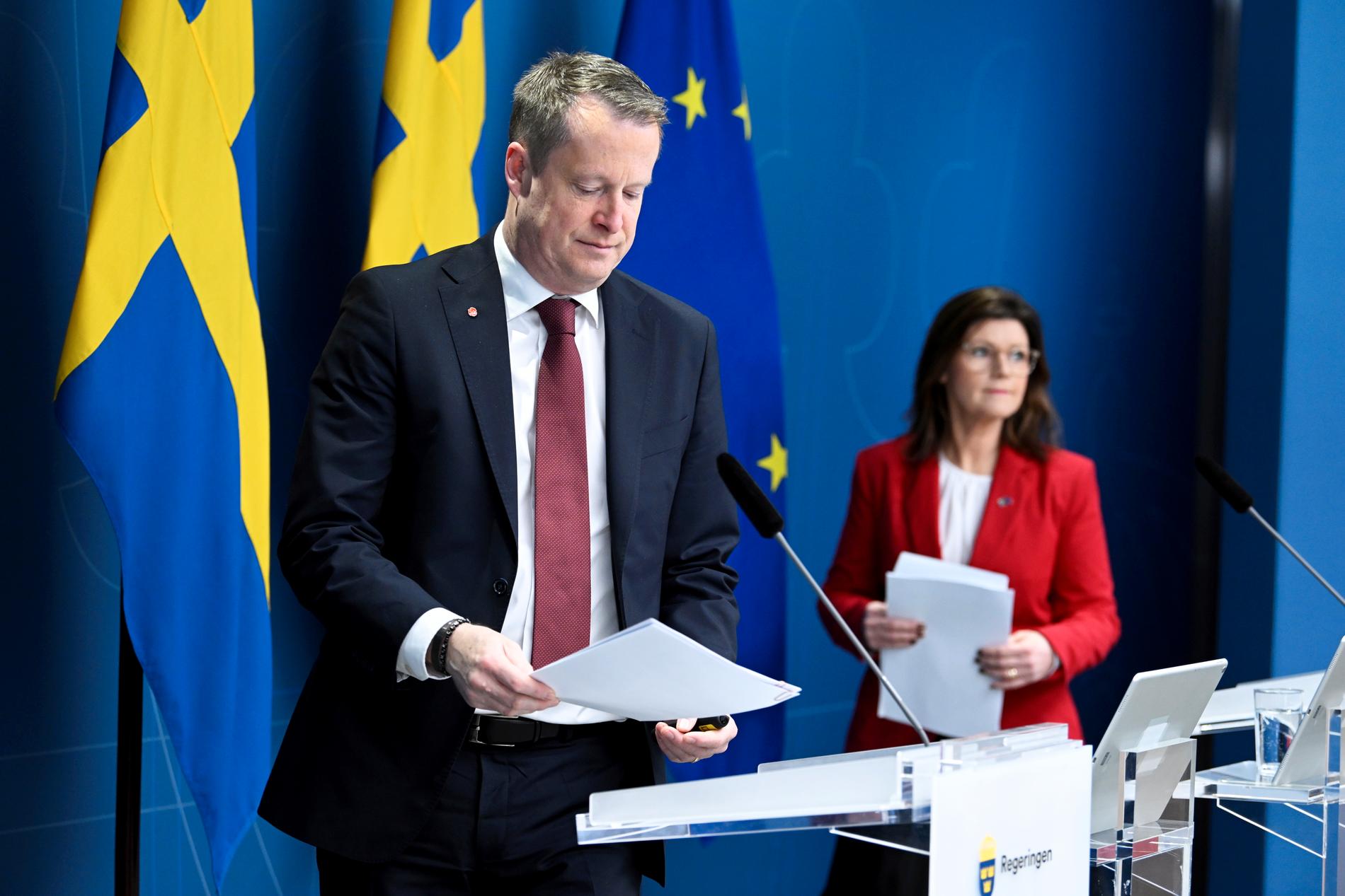 Integrations- och migrationsminister Anders Ygeman (S) och arbetsmarknadsminister Eva Nordmark (S).