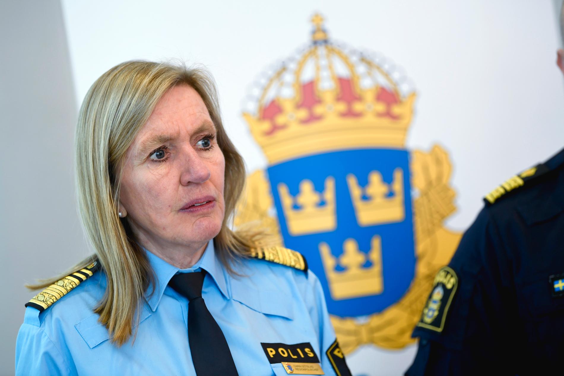 Carin Götblad, tidigare länspolismästare, fick hyreskontraktet när hon själv var ordförande i stiftelsen.