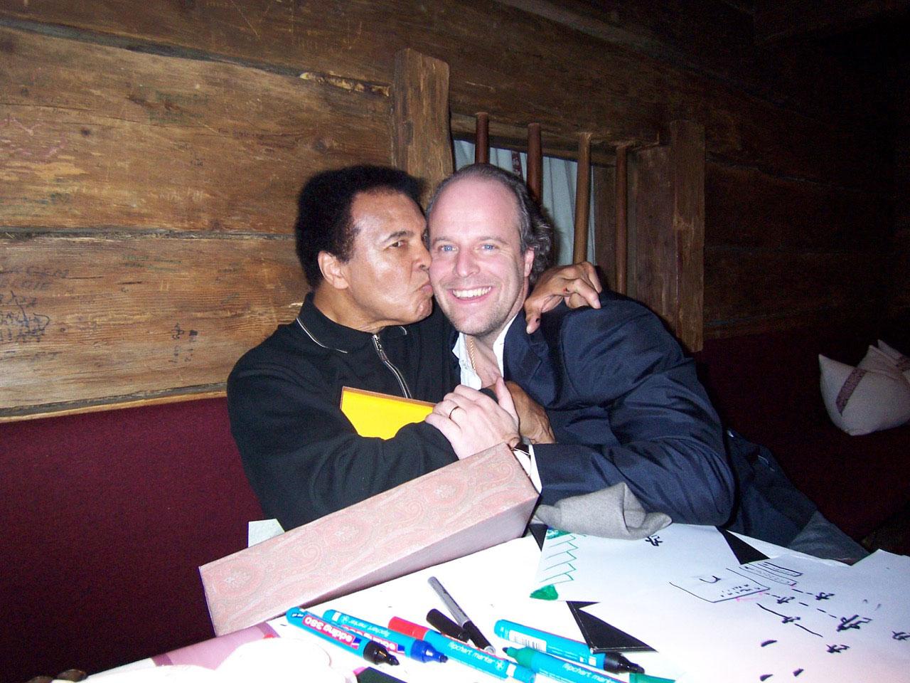 Peter Olsson och Muhammad Ali i januari 2004 eller 2005.