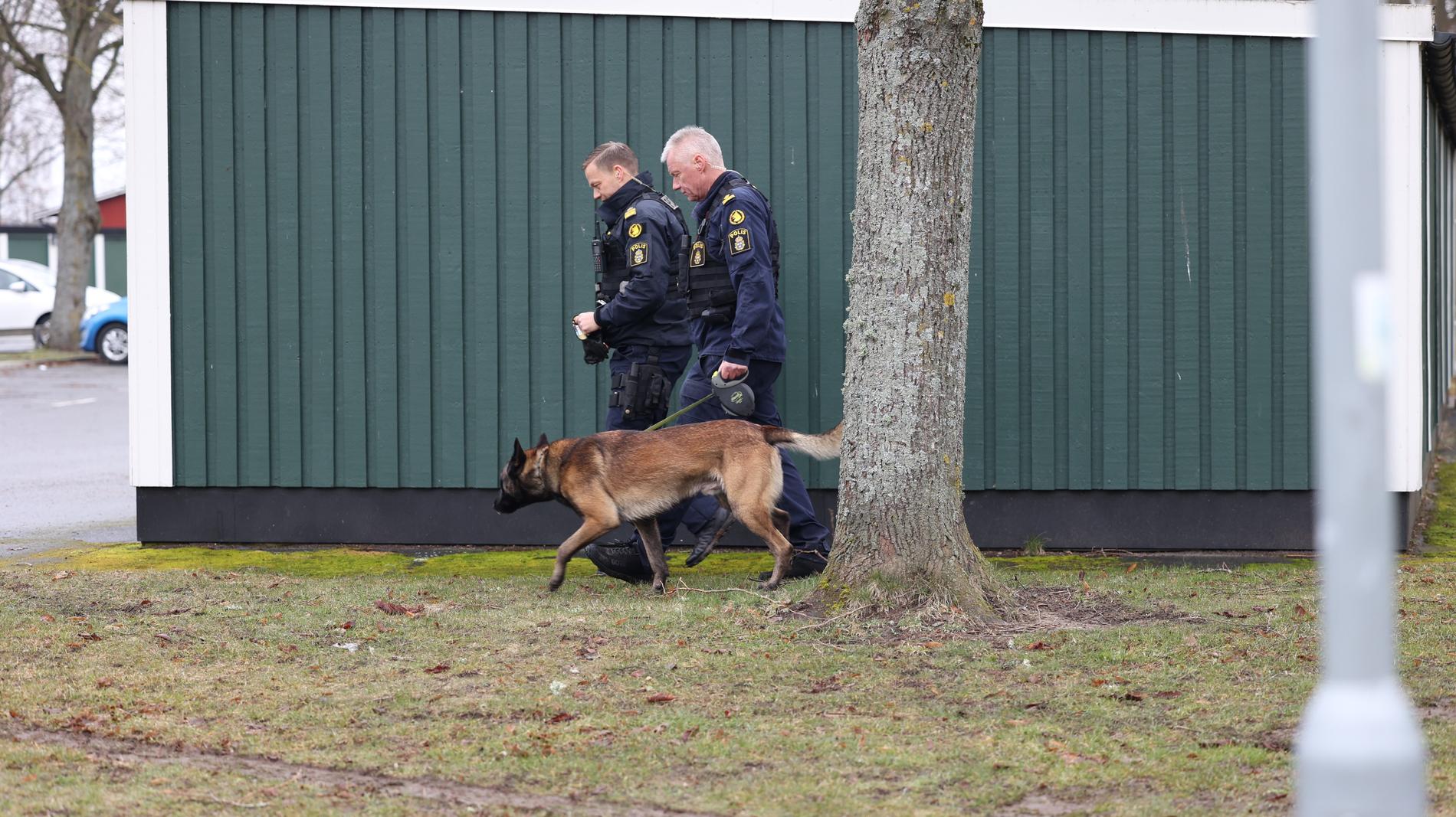 Polisen undersöker koppling till skjutnigen i Malmö.