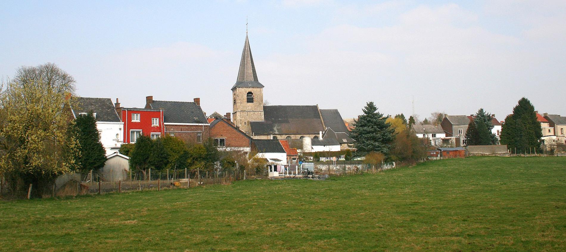 Belgiska byn Erquelinnes ligger precis på gränsen till Frankrike. 
