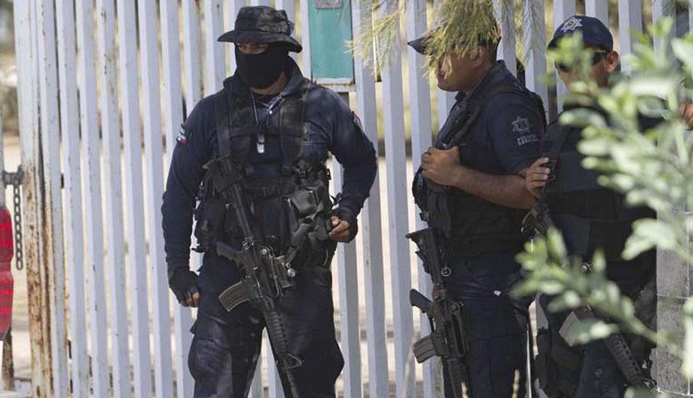 Uppgörelse i Mexiko Minst 44 människor dog när mexikansk polis drabbade samman med drogkartellen Jalisco i maj.