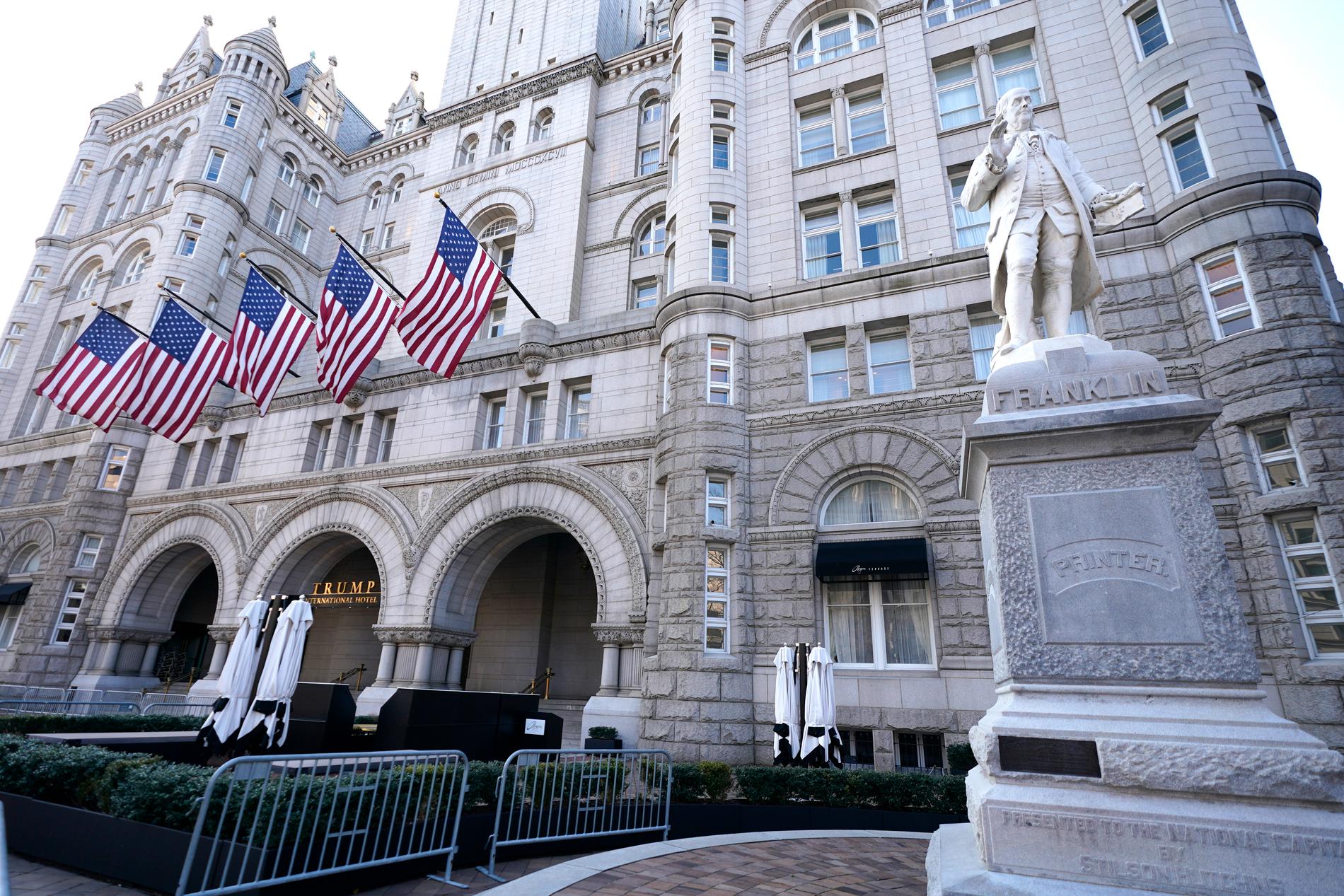 Trumps hotellaffärer kritiseras av utskott