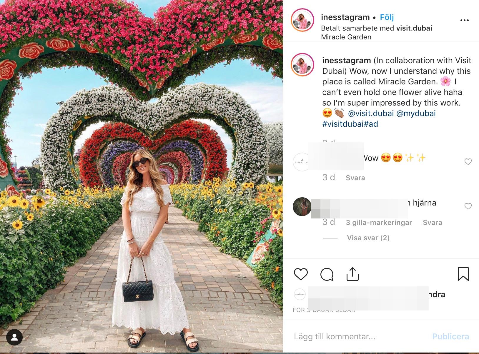 Inés Kokic poserar i Miracle garden i Dubai, ett inlägg i samarbete med Visit Dubai.