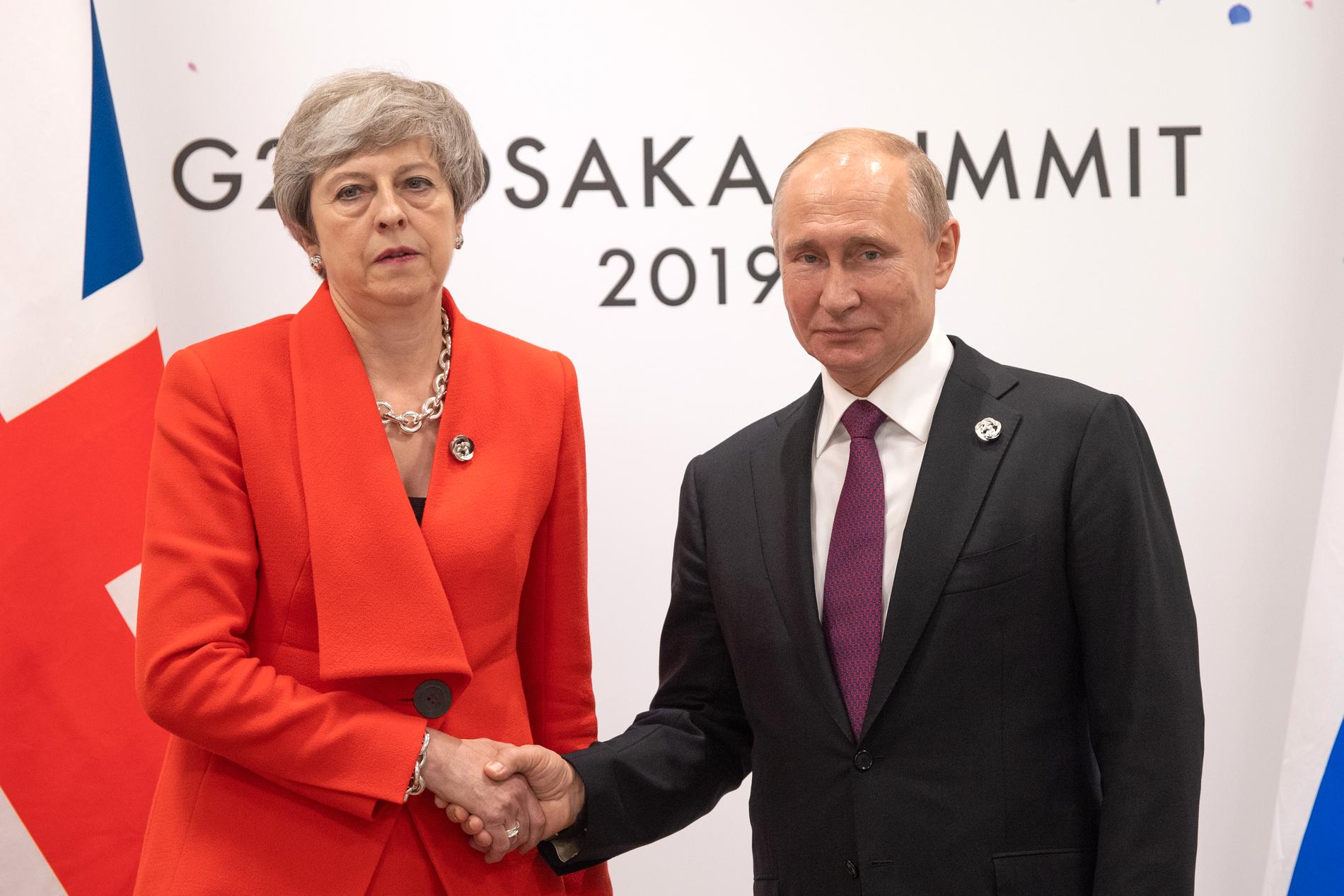 Storbritanniens premiärminister Theresa May mötte Rysslands president Vladimir Putin under det pågående G20-mötet.