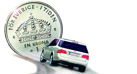 Koenigsegg hävdar att de skulle få köpa Saab för en enda krona. I går satt GM i möte med andra spekulanter.