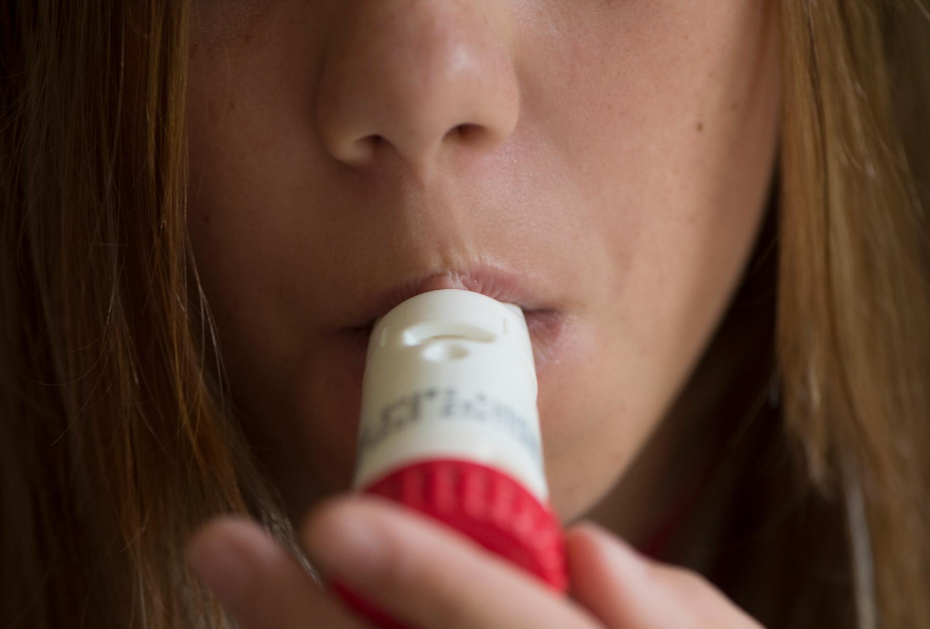 Coronaviruset kan slå hårdare mot personer med astma.