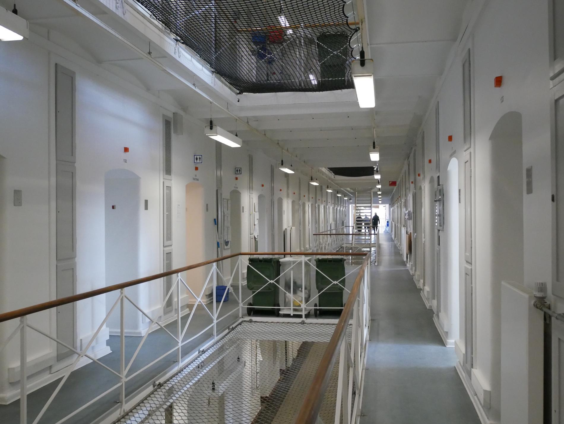Den ursprungliga fängelsebyggnaden är från 1895 och används än idag.
