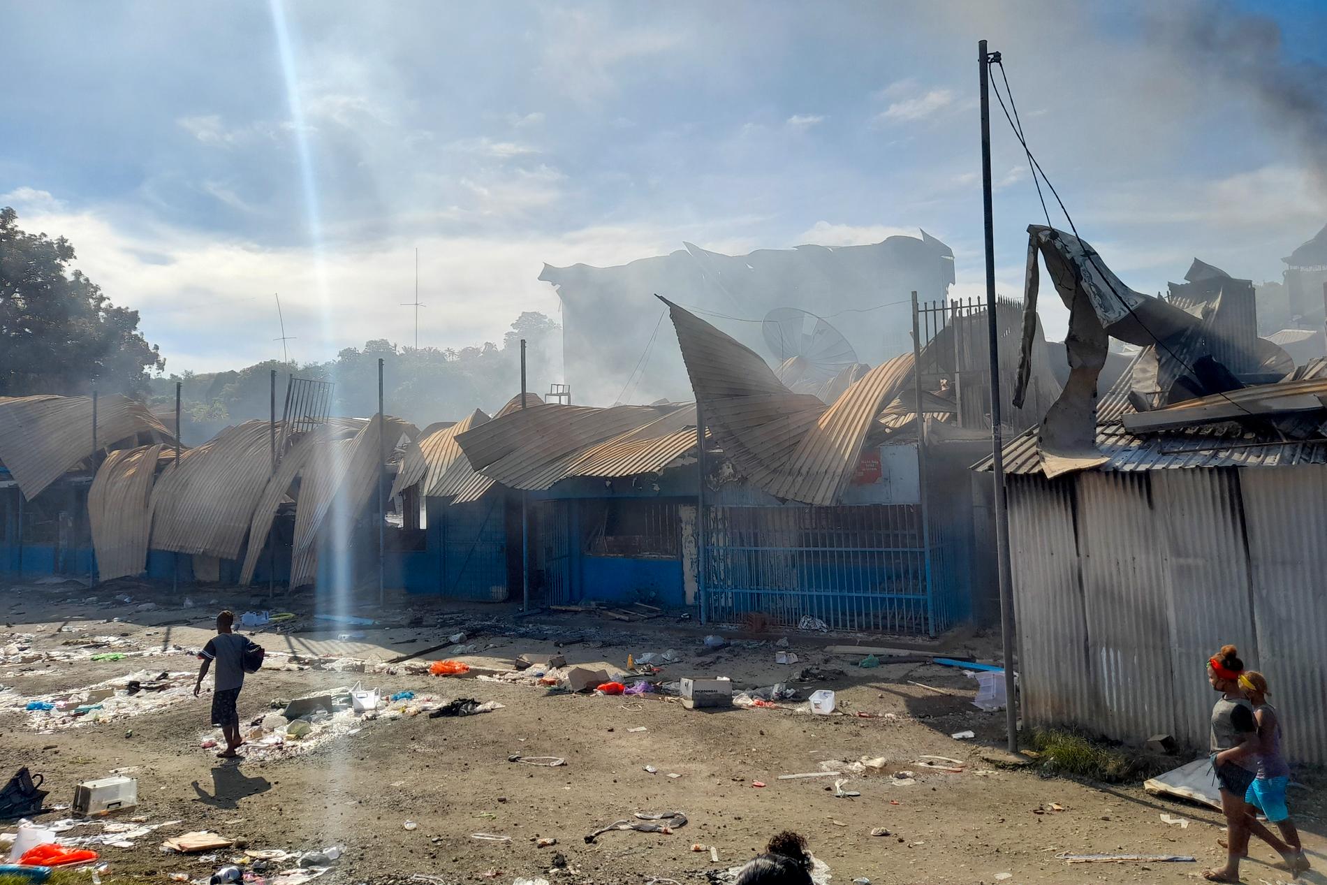 Stora delar av huvudstaden Honiaras kinesiska kvarter förstördes under protesterna i Salomonöarna nyligen. Bild från slutet av november.