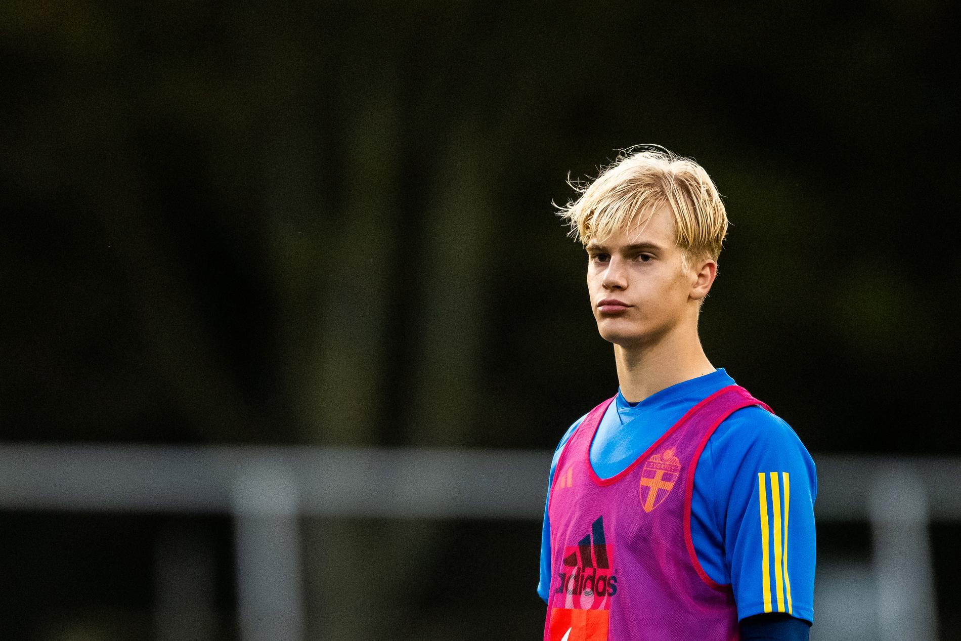 Lucas Bergvall gör debut i U21-landslaget. 