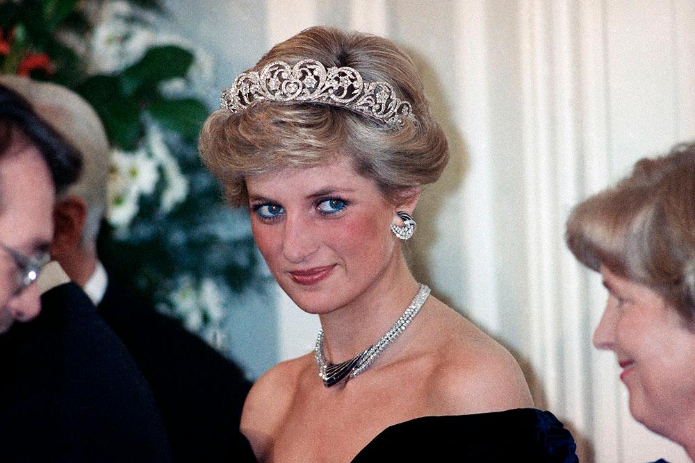 Prinsessan Diana dog den 31 augusti 1997 och lämnade efter sig två tonårspojkar vars liv förändrades totalt. 