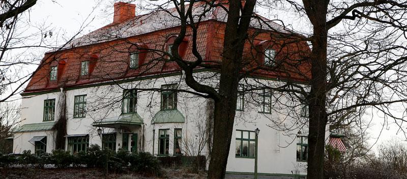 Villa Parkudden ligger på Djurgården i Stockholm. I dag finns det fyra lägenheter i huset.