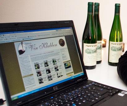 Vin på internet. Att söka sitt vin på nätet är både enkelt och roligt. Foto: Roger Schederin.