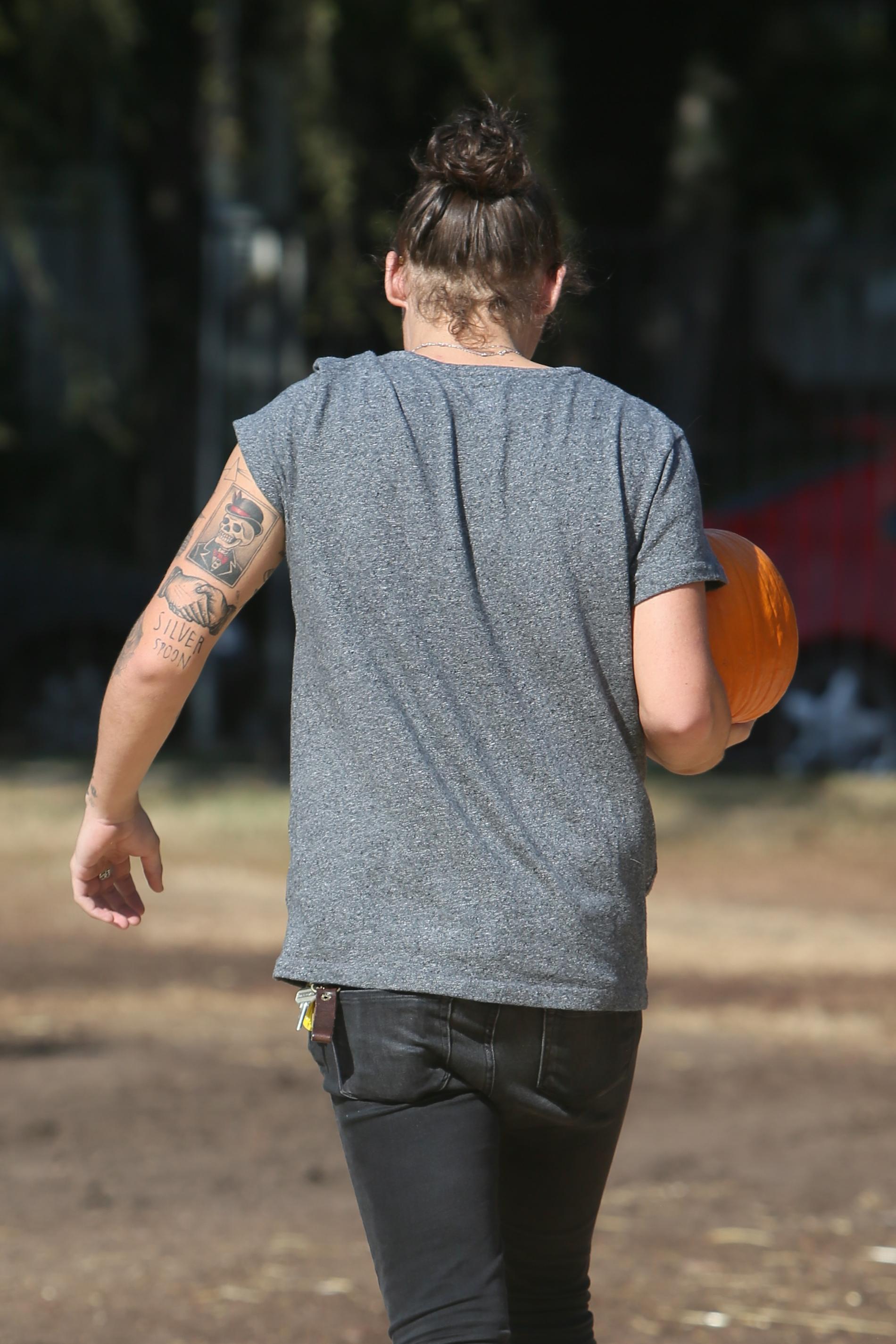 FOKUS: Harry Styles hårbulle Harry rapporteras under hösten 2014 ha nått ”peak man bun”.