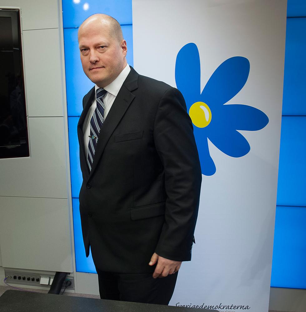 Sven-Olof Sällström utsågs i dag till Sverigedemokraternas talesperson i ekonomiska frågor. Han har jagats av kronofogden.