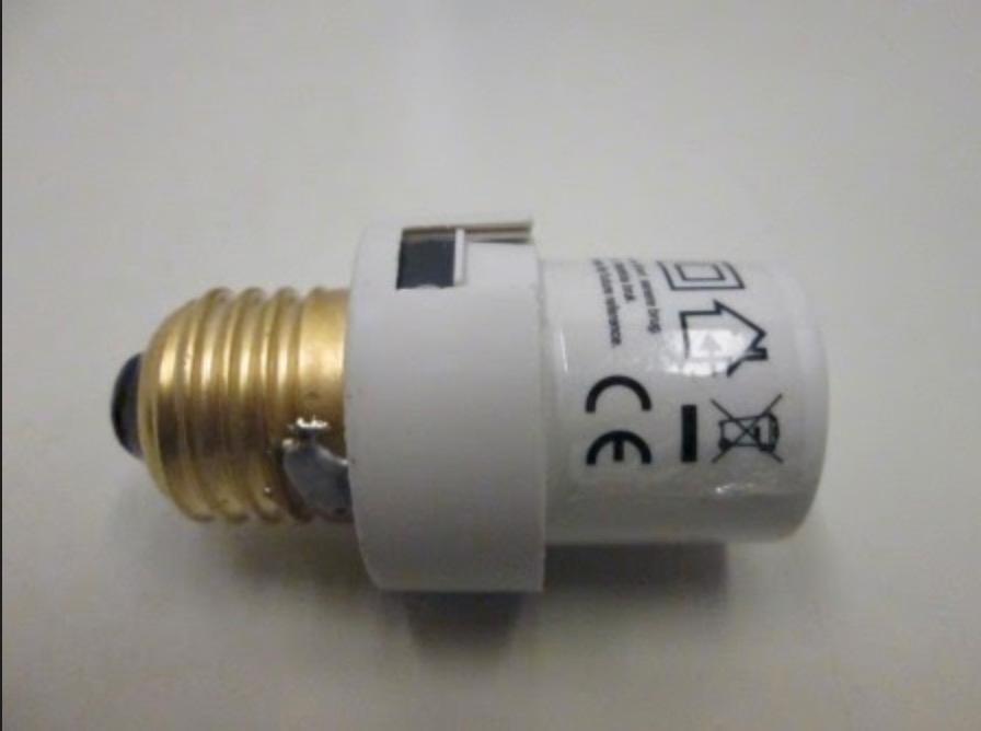 Lamphållaren med inbyggd sensor som säljs av Netto.