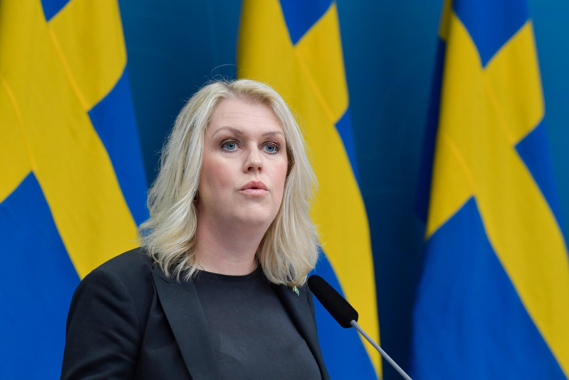 STOCKHOLM 20200430 Socialminister Lena Hallengren (S) under regeringens pressträff på torsdagen. Foto Jessica Gow / TT kod 10070