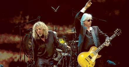 tillbaka på allvar Led Zeppelins comeback blev minst lika bra som många hoppats på. Robert Plant och Jimmy Page fick 18?000 att vråla av under konserten som var en hyllning till bortgångne skivbolagslegendaren Ahmed Ertegun.