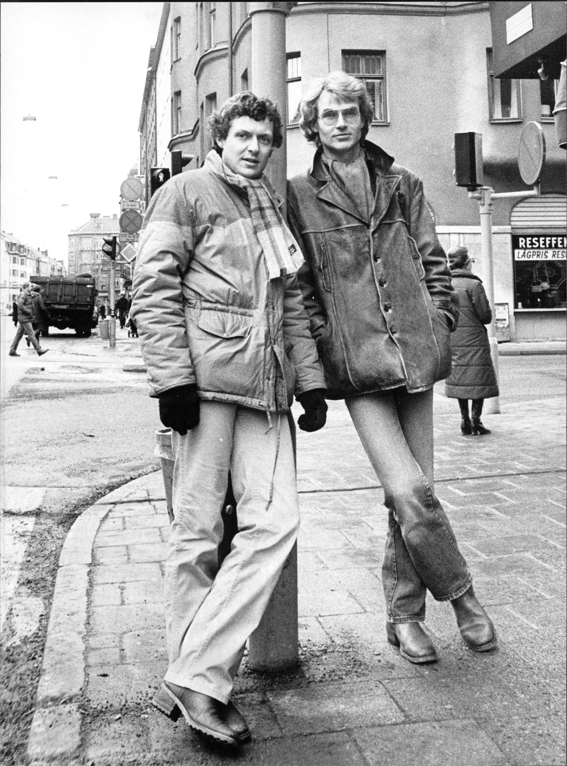 Adolphson & Falk 1982.