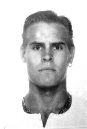 Jonas Oredsson var på en kort permission med poliseskort när han fritogs av män beväpnade med automatvapen.