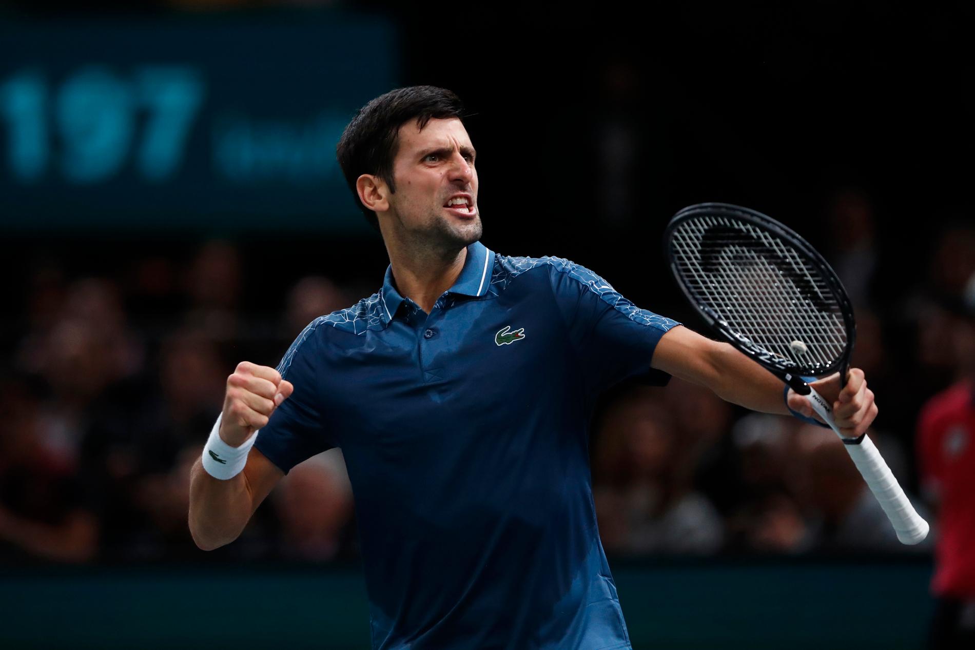 Novak Djokovic vann över sin ärkerival Roger Federer i Paris.