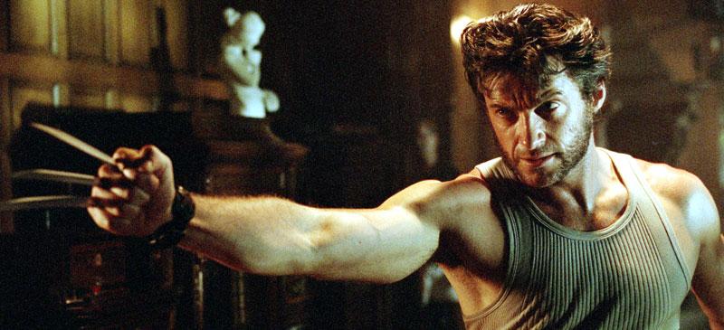 Fox egen filmkritiker uppges ha fått sparken efter att ha recenserat en läckt råkopia av filmen "Wolverine" som florerar på nätet.