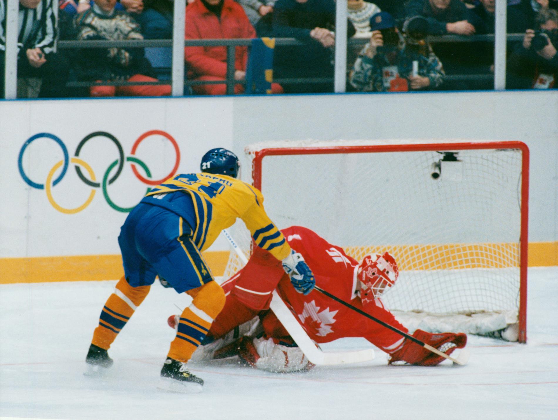 ”Foppas” klassiska straff mot Corey Hirsch i OS-finalen 1994.