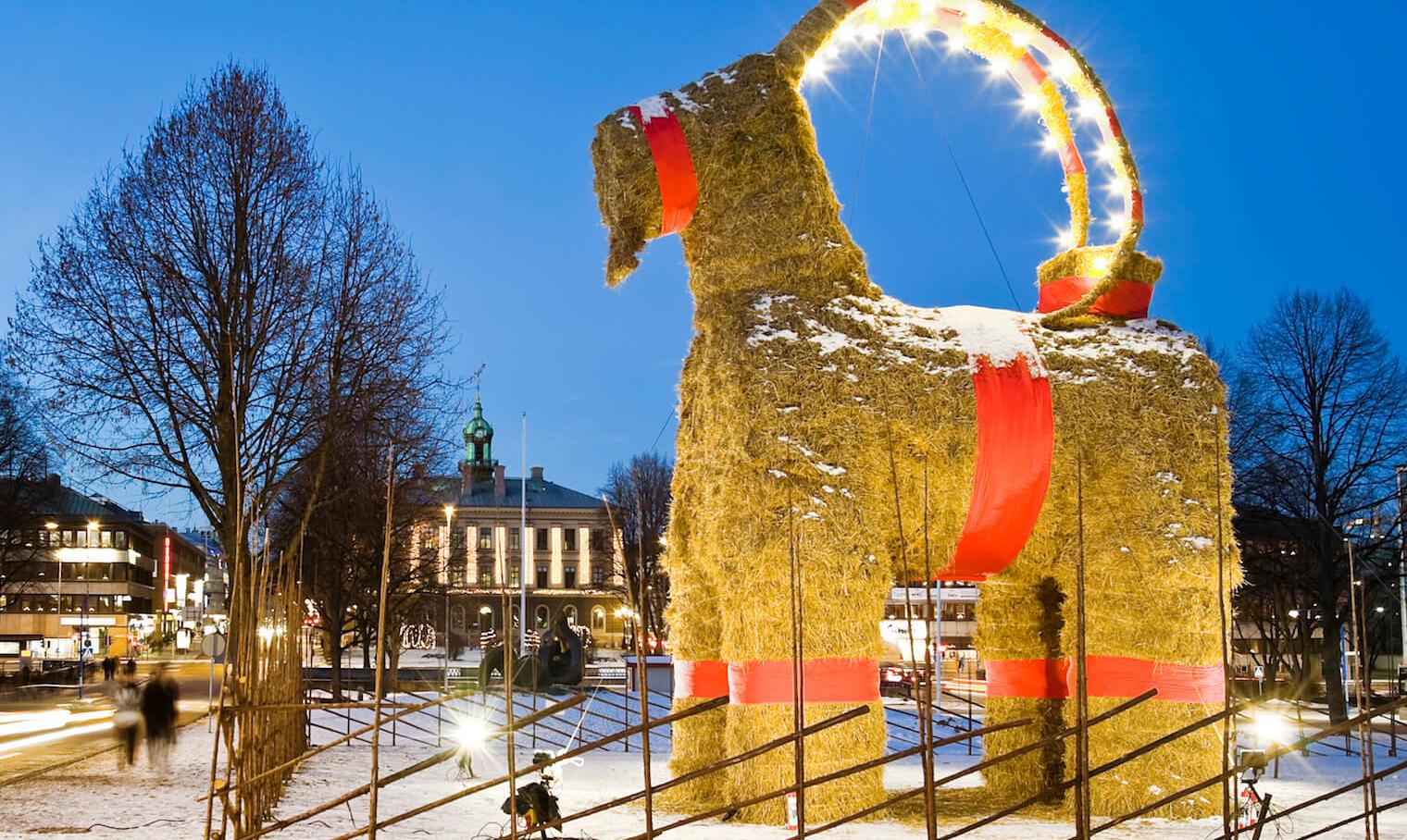 Julbocken i Gävle överlevde årets säsong.