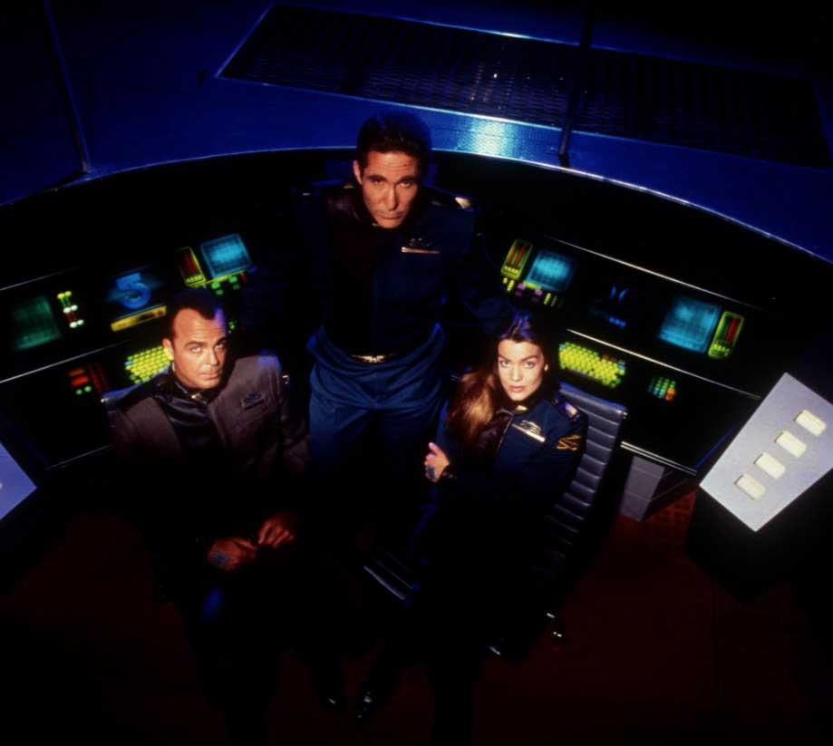 Jerry Doyle, Michael O'Hare och Claudia Christian i ”Babylon 5” 1993-1994.