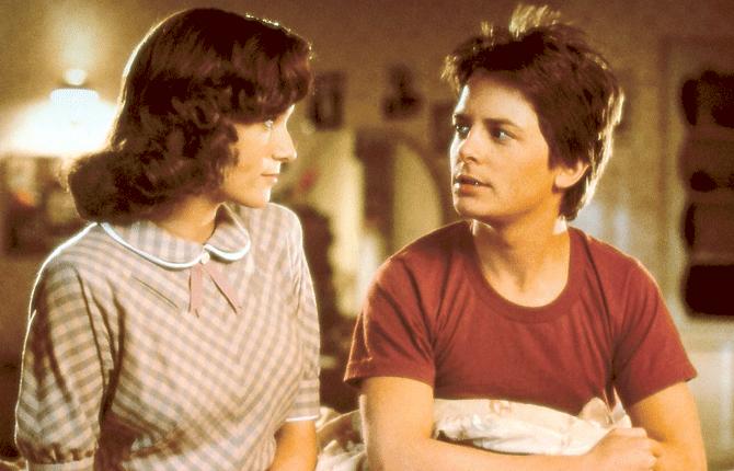 Tillbaka till framtiden (1985) Michael J Fox, 24, och Lea Thompson, 24 (spelar hans mamma).