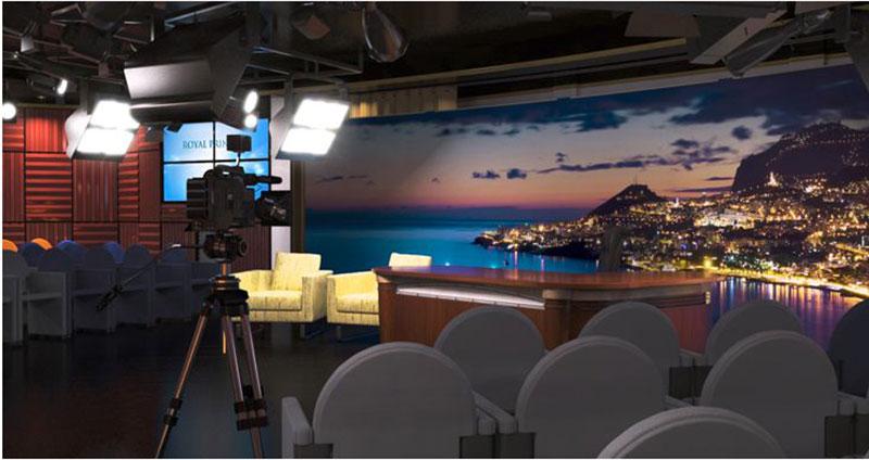 ROYAL PRINCESS ”Princess TV Live!” är världens första tv-studio till havs, enligt rederiet. Härifrån ska bland annat konserter och lekprogram direktsändas.