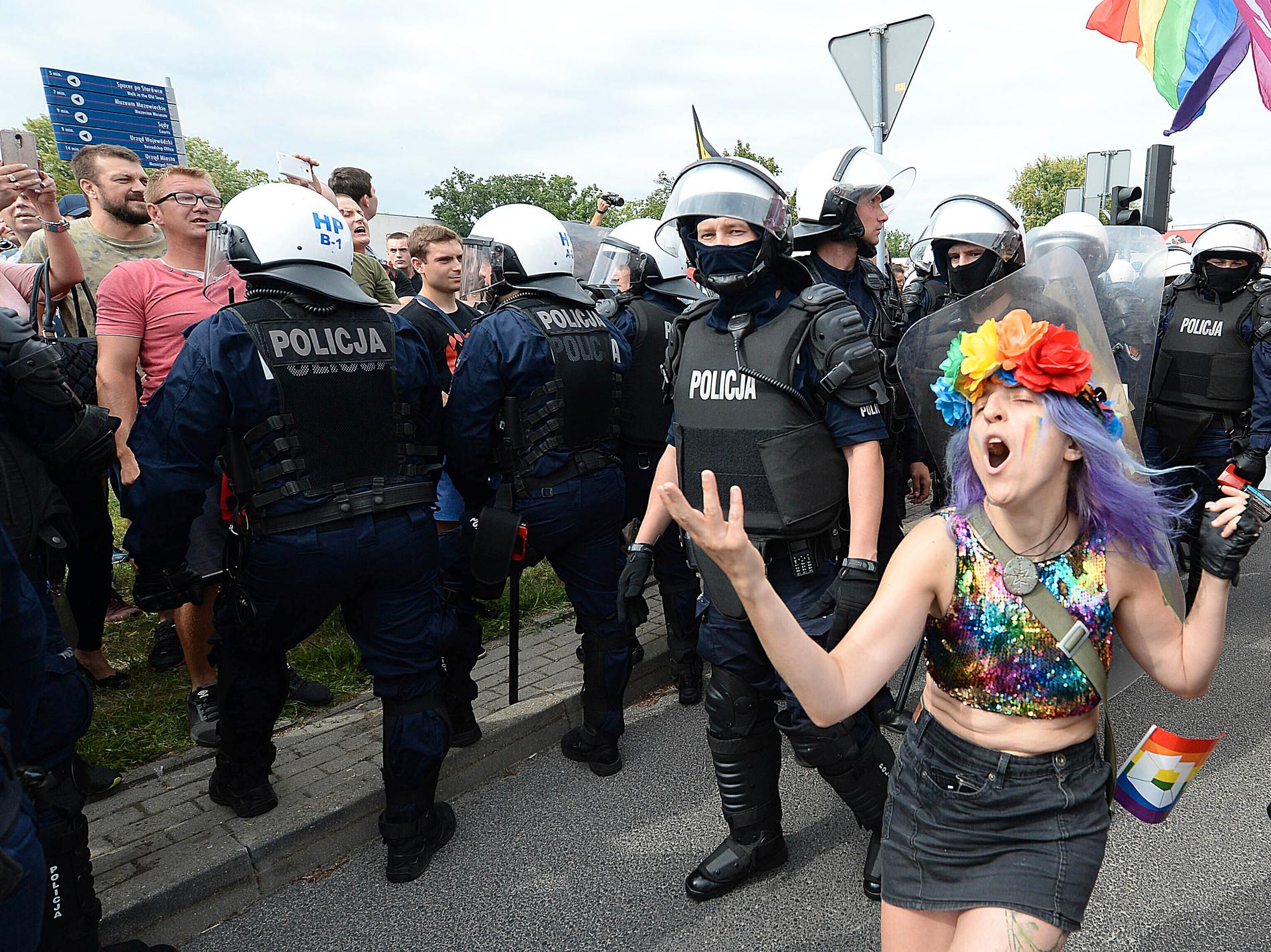Kulturkriget fortsätter att öka i styrka. Här från Pride i Polen där hbtqi-rörelsen angrips av högerns gräsrötter