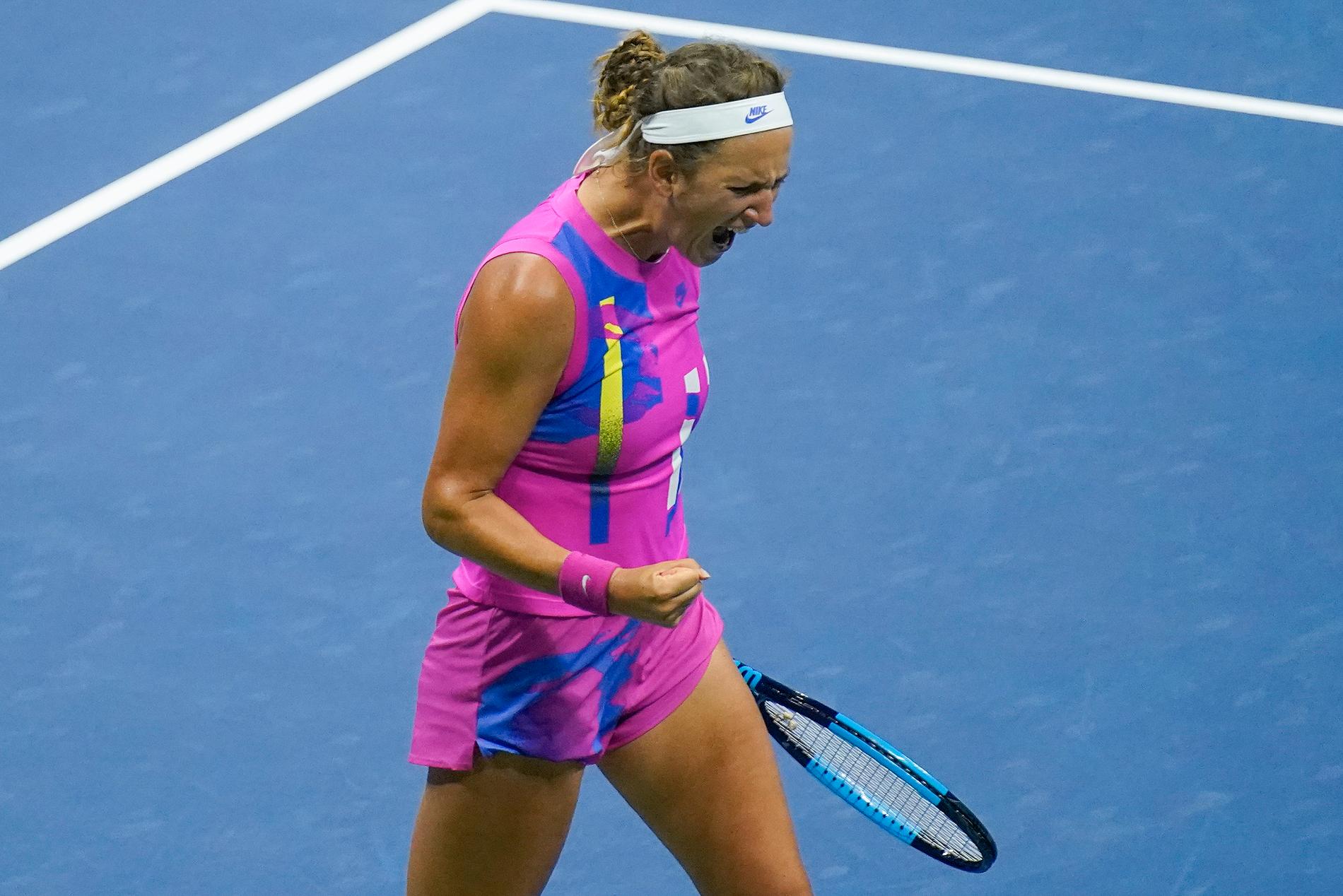 Victoria Azarenka besegrade Serena Williams i US Opens andra semifinal.