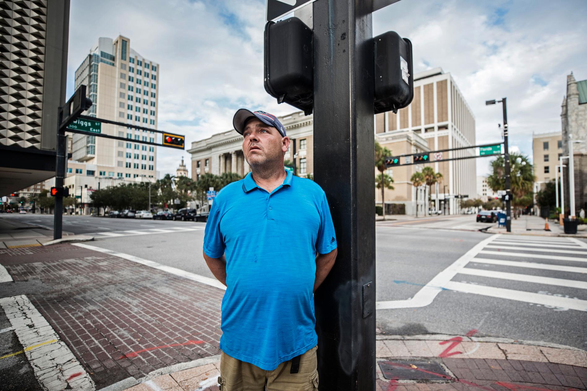 Tampa-bon Ed Varney, 49, har inte röstat på 20 år.