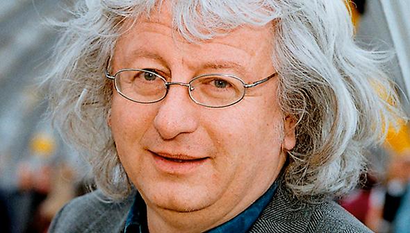 Peter Esterházy, född 1950, brukar nämnas bland Nobelpriskandidaterna.