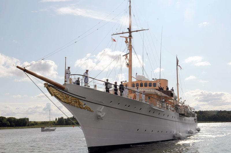 Danska drottning Margrethes skepp Dannebrog.