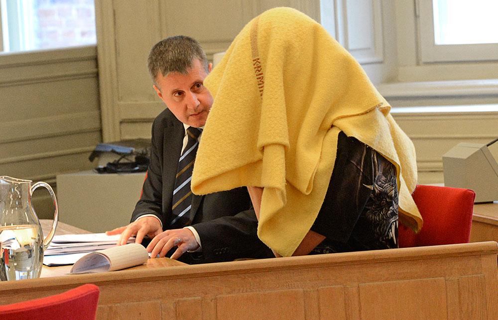 FRAMFÖR RÄTTEN PÅ NYTT Marina Johanssons expojkvän i rätten där han häktades, misstänkt för mord. En ny rättegång hölls i hovrätten för Västra Sverige.
