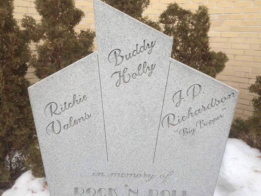 Lilla idyllen Clear Lake i norra Iowa är känd för att rockstjärnorna Buddy Holly, Ritchie Valens och Big Bopper dog i en flygolycka här vintern 1959.