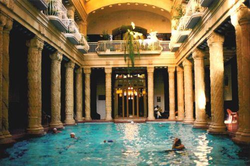 Gellert – klassiskt bad i Budapest.