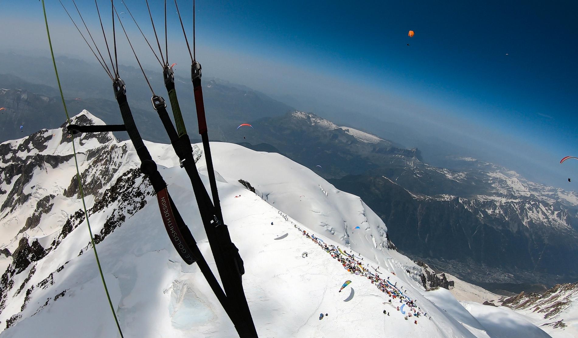 Mont Blanc från luften.