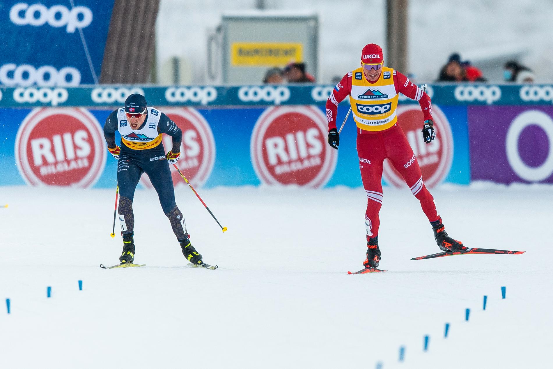 Ryske åkaren Alexander Bolsjunov kan tvingas åka med Ukrainas färger på bröstet under världscuptävlingarna i Norge.