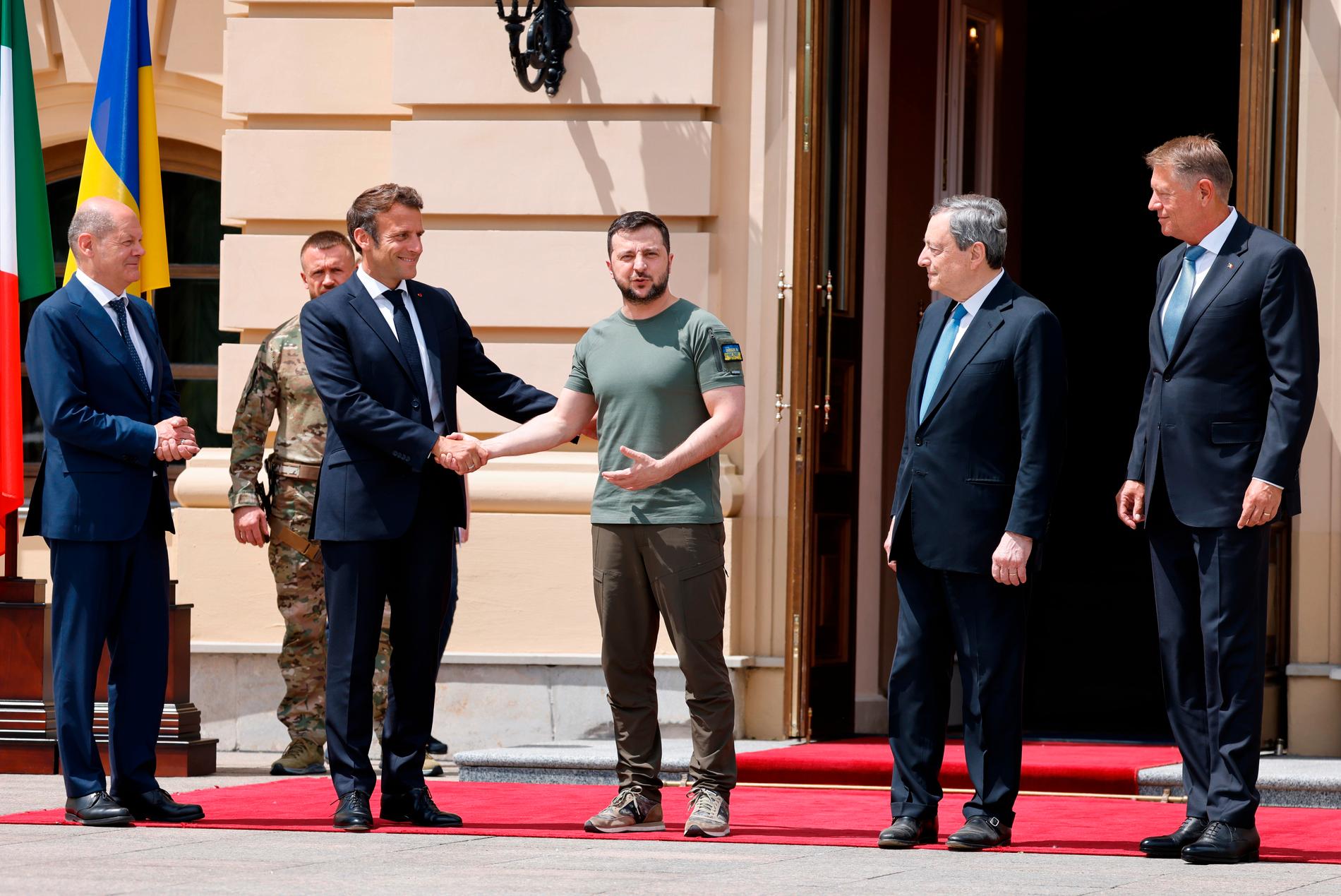 EU-ledare från Tyskland, Frankrike, Rumänien och Italien mötte president Zelenskyj i Kiev den 16 juni, bland annat för att prata om Ukrainas EU-ansökan.
