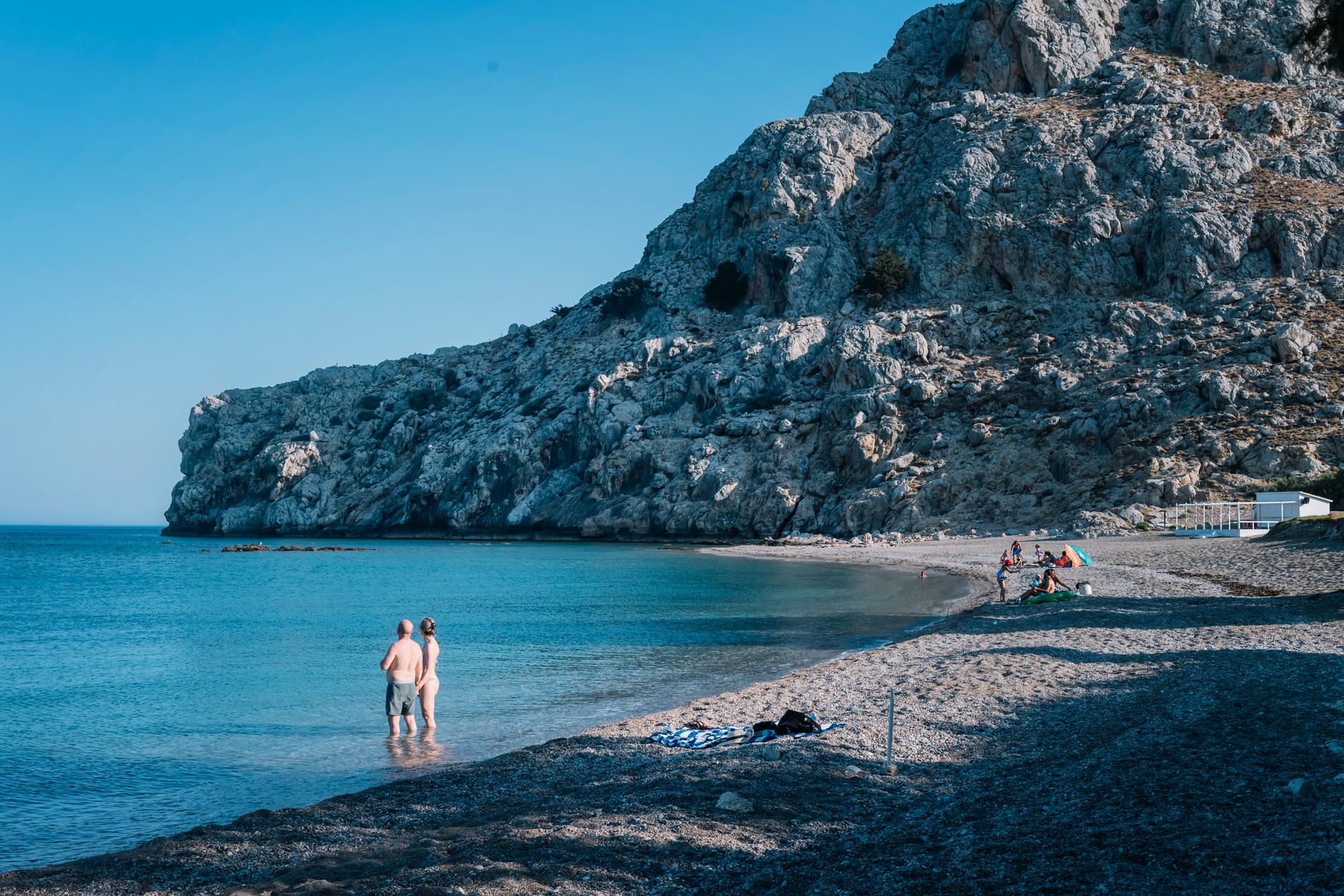 Förra årets turismsäsong var en katastrof för Grekland. Bilden är tagen på stranden nedanför ett charterhotell i Kolymbia på Rhodos – där många av rummen stod tomma. Nu hoppas Grekland på revansch.