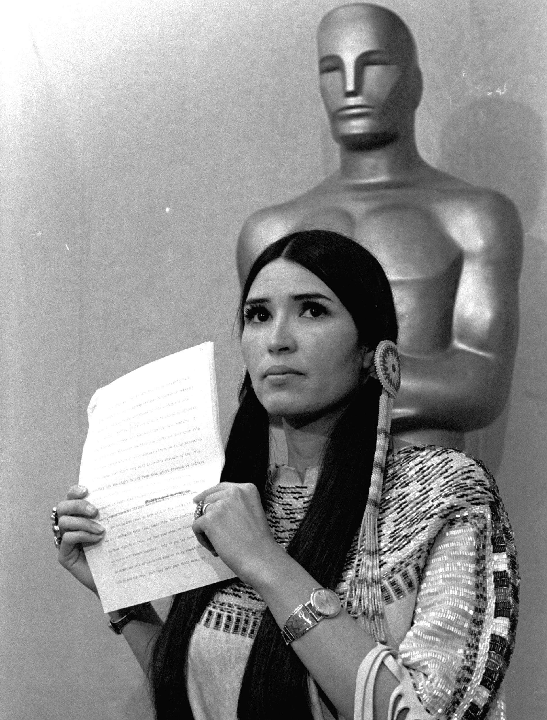 Sacheen Littlefeather på Oscarsgalan 1973.