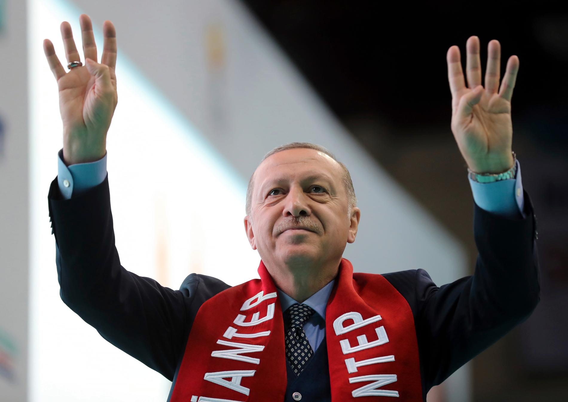 Turkiets president Recep Tayyip Erdogan på ett möte i lördags.